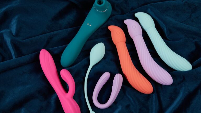 Ce spun cercetările despre legătura dintre satisfacția sexuală și utilizarea vibratoarelor