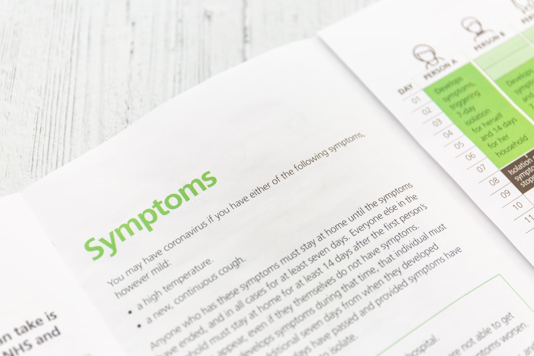 Photo carpal tunnel syndrome symptoms